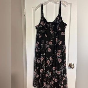 NWT Torrid Black Floral mesh midi dress